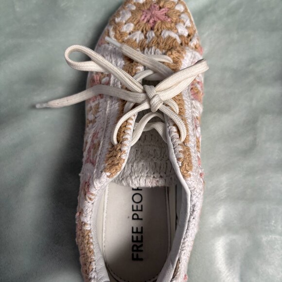 FREE PEOPLE - Catch Me If You Can - Embroidered Wedge Sneakers - size EU 39 - Picture 4 of 11